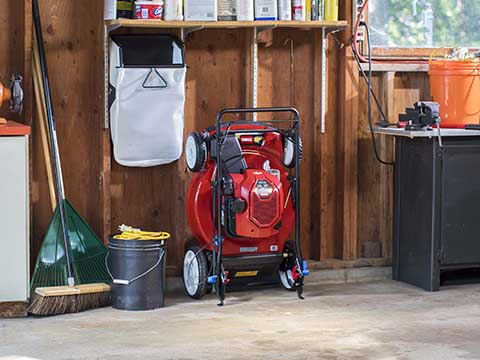How Mow n Stow Technology Works by Briggs & Stratton