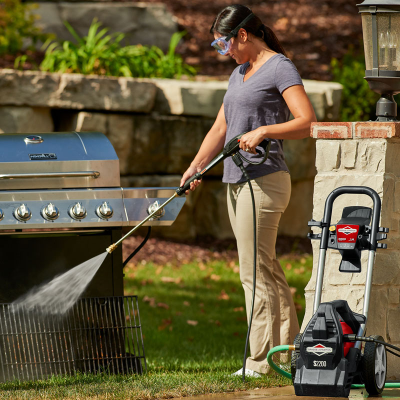 2200 MAX PSI  1.2 MAX GPM 2200 MAX PSI  1.2 MAX GPM