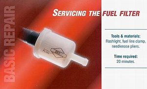 Sostituire il filtro del carburante nel piccolo motore Sostituire il filtro del carburante nel piccolo motore Briggs and Stratton