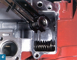 Ремонт клапана двигателя малого объема
