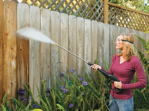Cleaning Fence with Pressure Washer