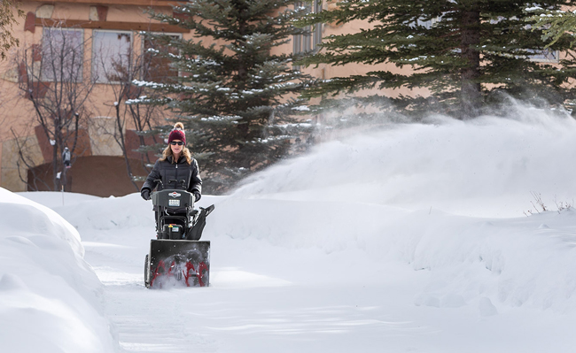 Briggs and stratton snow blower 2025 maintenance